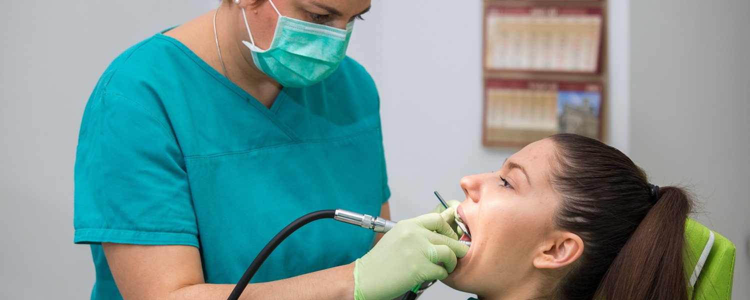 Pacijent u ordinaciji Maya Dental Office